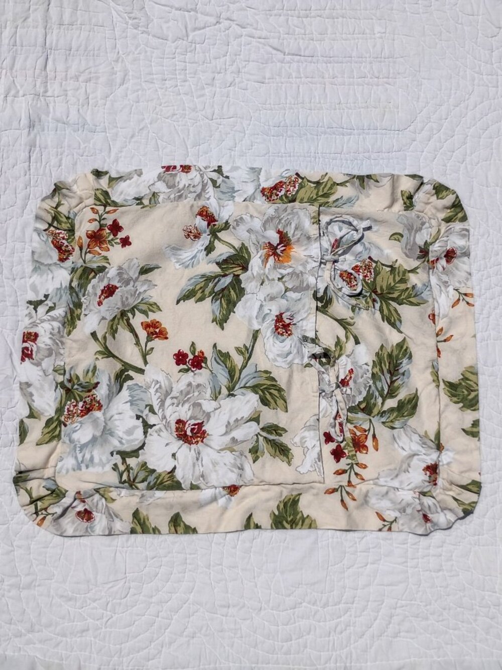 Pair of Vintage Waverly Pillow Shams Standard Size White Magnolia Floral Set - Picture 10 of 14